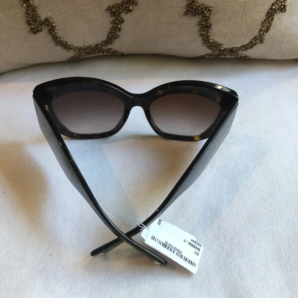 🤎 NEW Valentino Embellished Cat Eye Havana Sunglasses